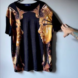 TOP MAN Egyptian pharaoh tee.